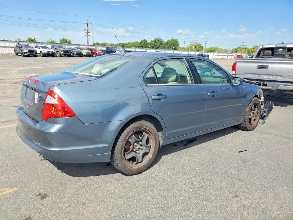 2011 FORD FUSION SE  