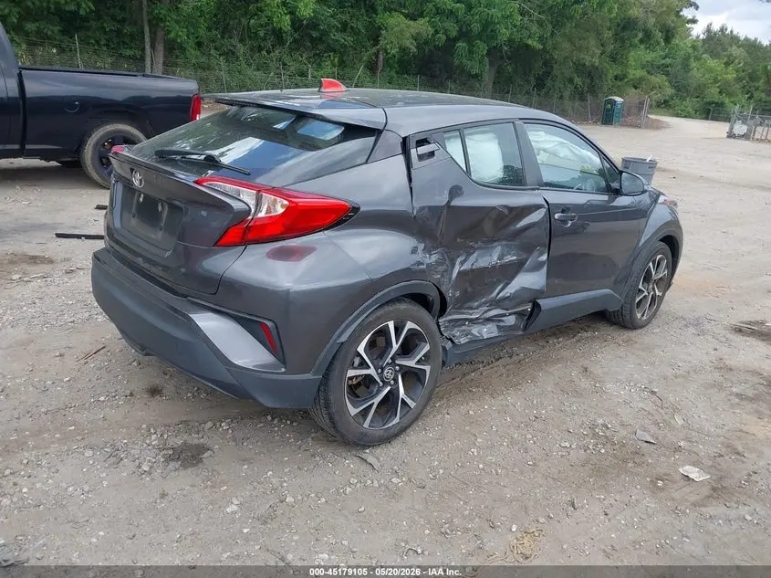 2021 TOYOTA C-HR XLE