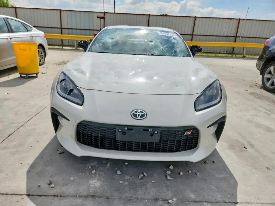 2025 TOYOTA GR 86 PREMIUM  