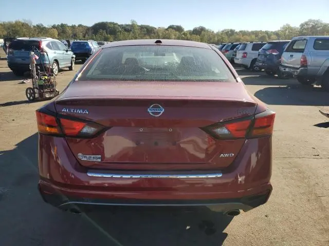 2021 NISSAN ALTIMA SR