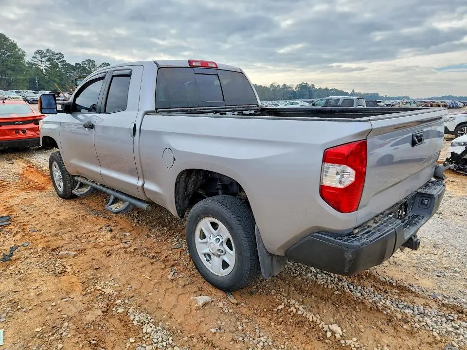 2017 TOYOTA TUNDRA SR5  