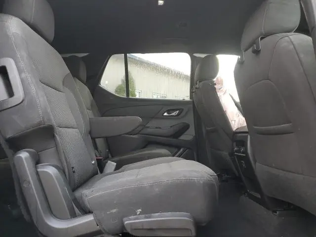 2023 CHEVROLET TRAVERSE LT  