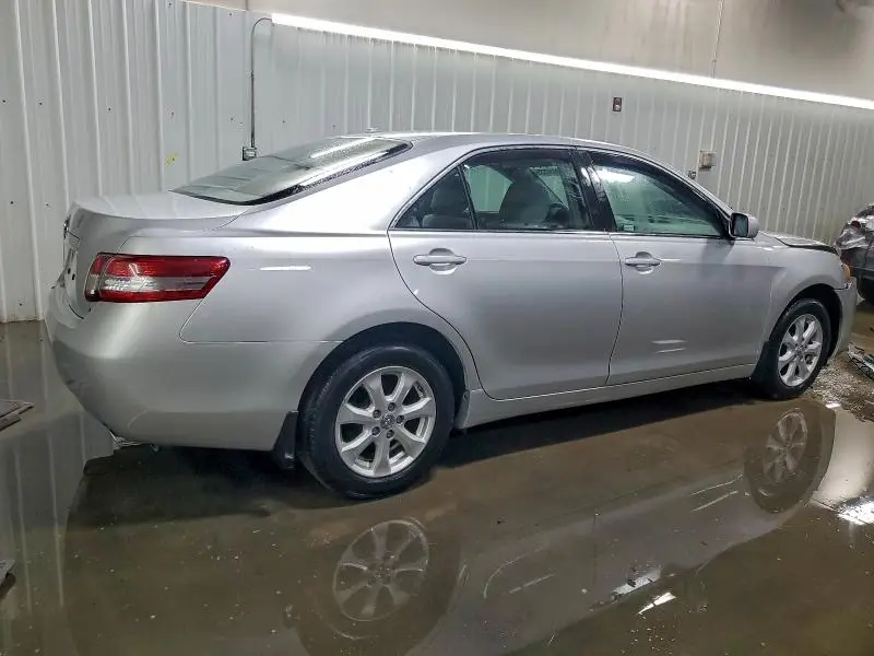 2010 TOYOTA CAMRY SE  