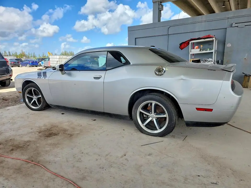 2012 DODGE CHALLENGER SXT  