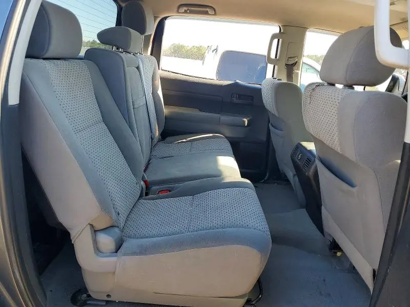2010 TOYOTA TUNDRA CREWMAX SR5  