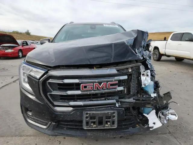 2022 GMC TERRAIN AT4  