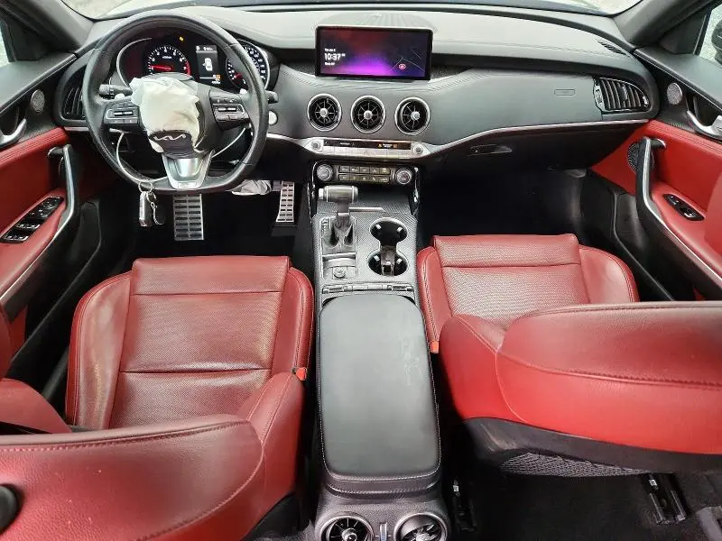 2023 KIA STINGER GT LINE  