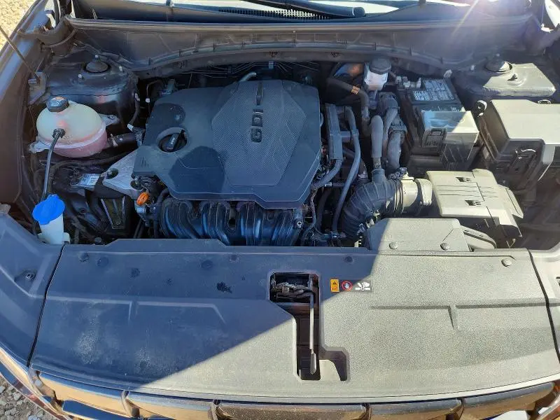 2022 HYUNDAI TUCSON SE  