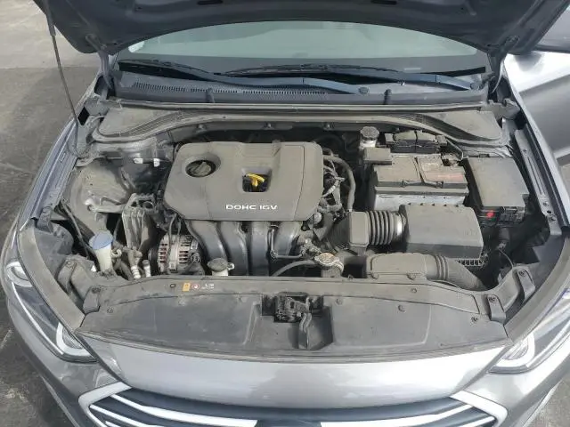 2018 HYUNDAI ELANTRA SE  