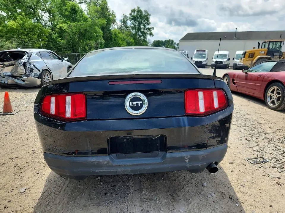 2010 FORD MUSTANG   