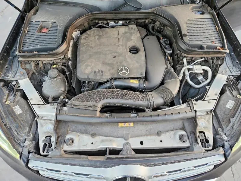 2021 MERCEDES-BENZ GLC 300  
