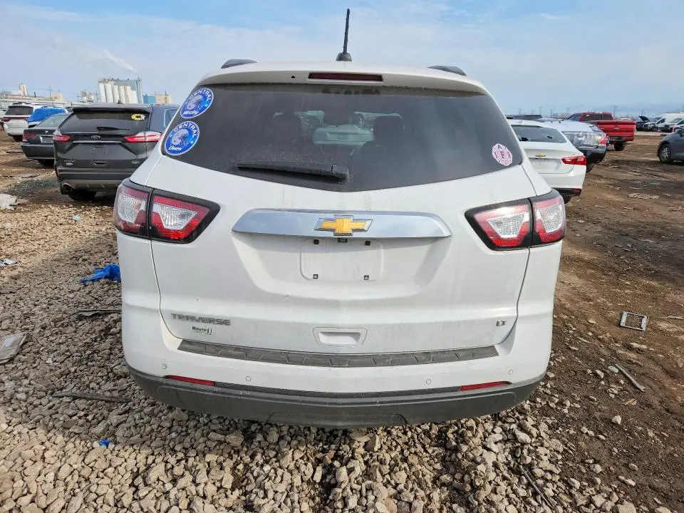 2017 CHEVROLET TRAVERSE LT  