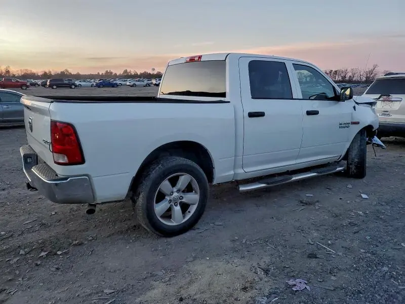 2015 RAM 1500 ST  
