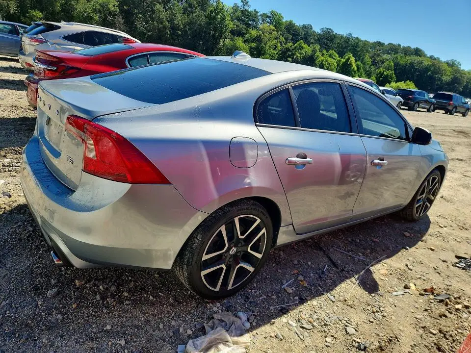 2017 VOLVO S60   