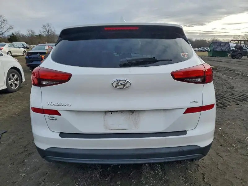 2019 HYUNDAI TUCSON SE  