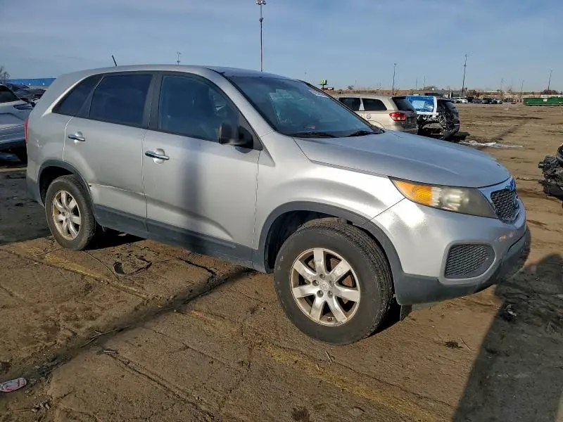 2011 KIA SORENTO BASE  