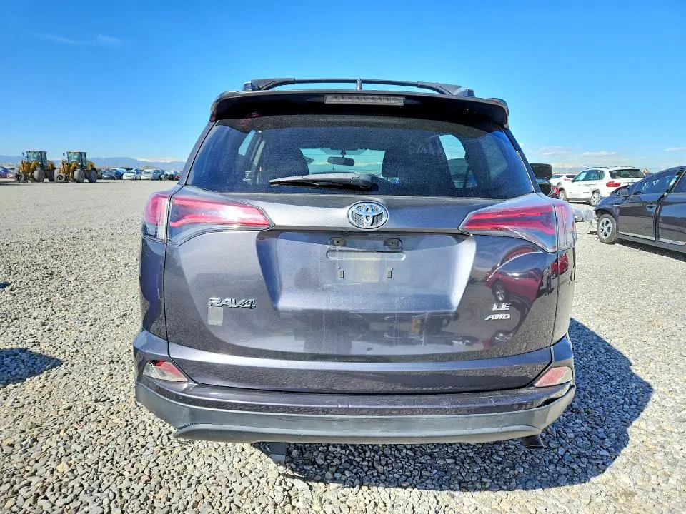 2016 TOYOTA RAV4 LE  