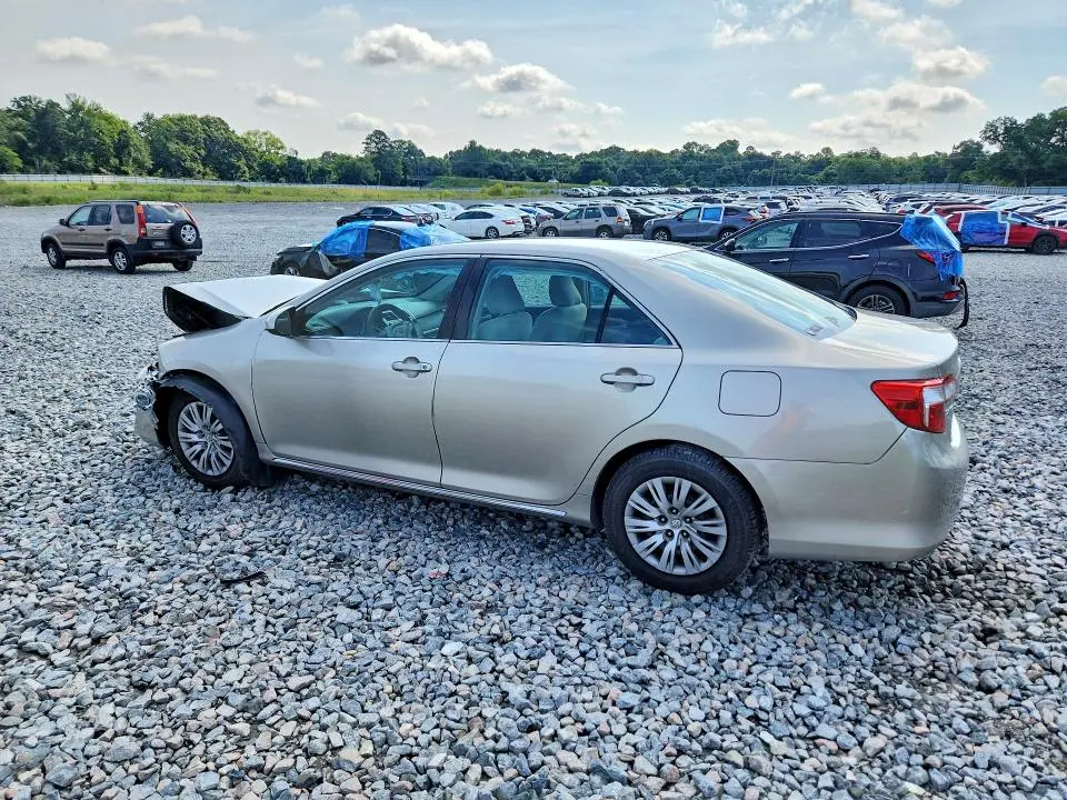 2014 TOYOTA CAMRY LE  