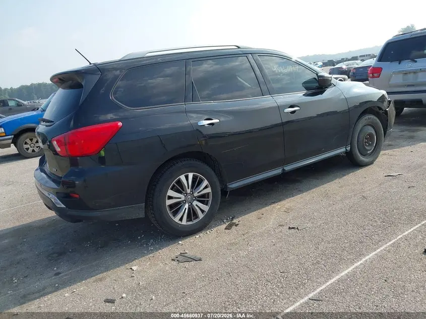 2018 NISSAN PATHFINDER SV