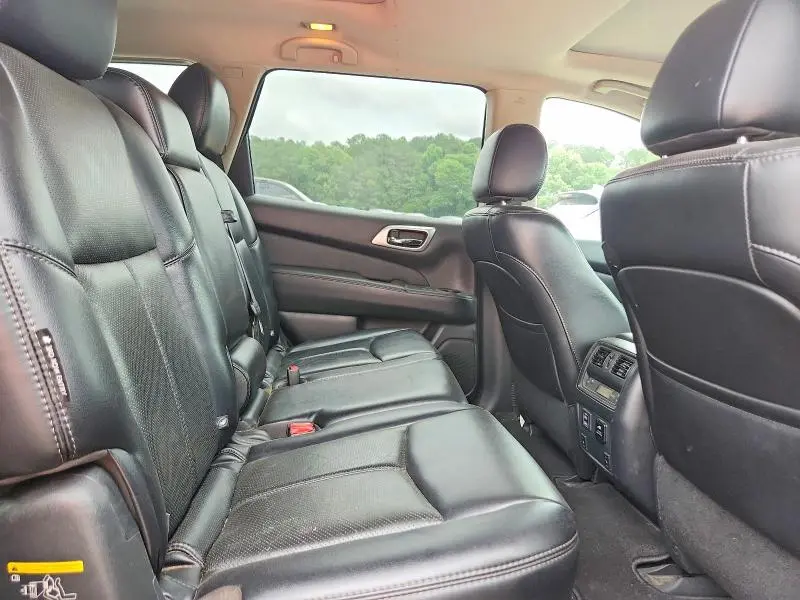 2018 NISSAN PATHFINDER PLATINUM  