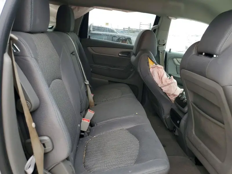 2016 CHEVROLET TRAVERSE LT  