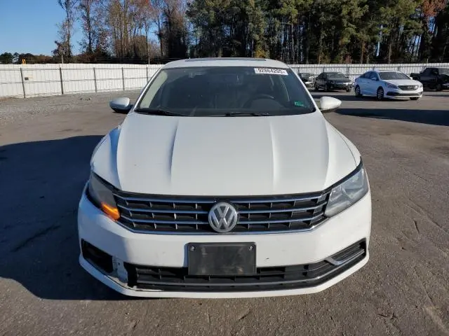 2016 VOLKSWAGEN PASSAT SE  