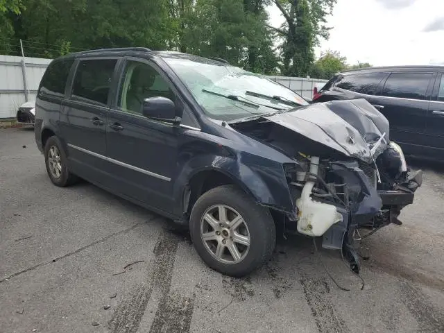 2010 CHRYSLER TOWN & COUNTRY TOURING  