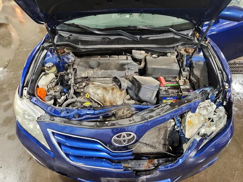 2011 TOYOTA CAMRY LE  