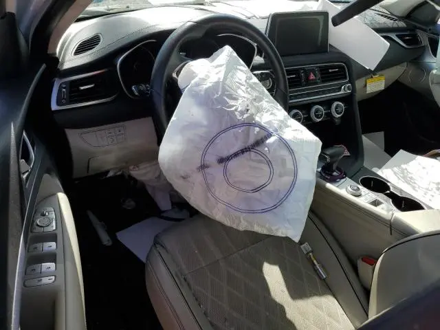 2019 GENESIS G70 PRESTIGE  