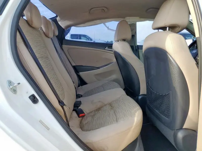2015 HYUNDAI ACCENT GLS  