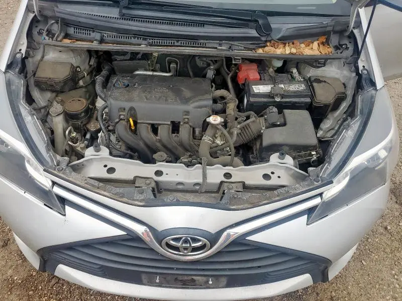 2017 TOYOTA YARIS L  