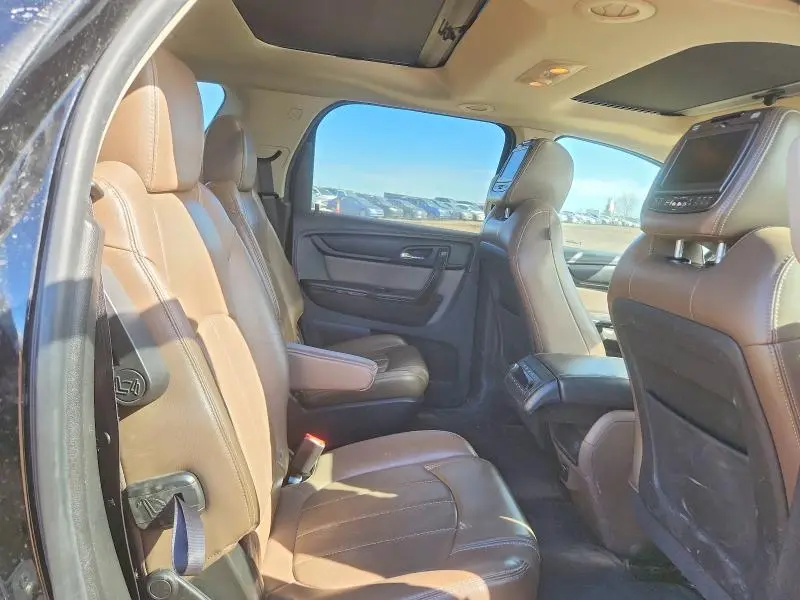 2016 GMC ACADIA SLT-2  