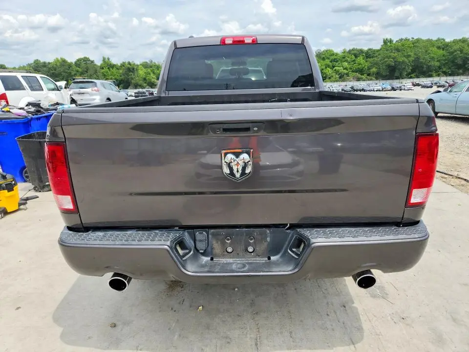 2018 RAM 1500 ST  