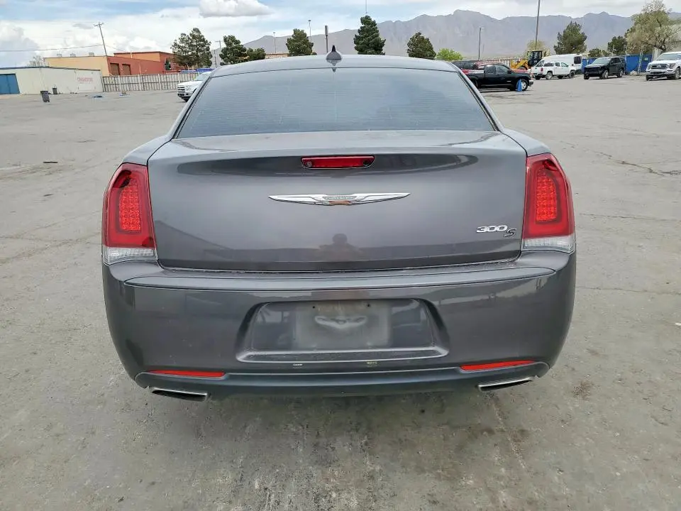 2019 CHRYSLER 300 S  