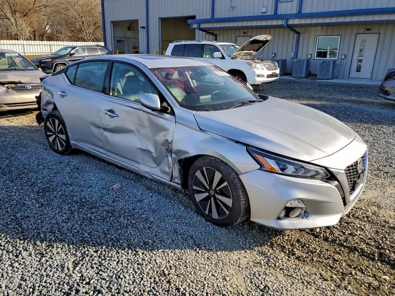 2020 NISSAN ALTIMA SL  