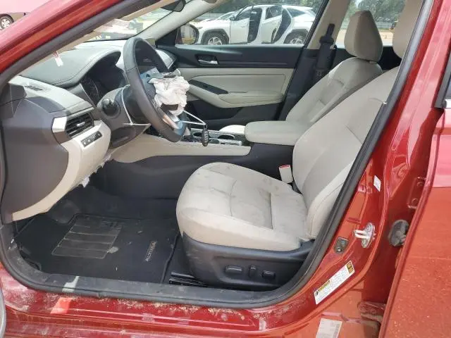 2024 NISSAN ALTIMA SV  