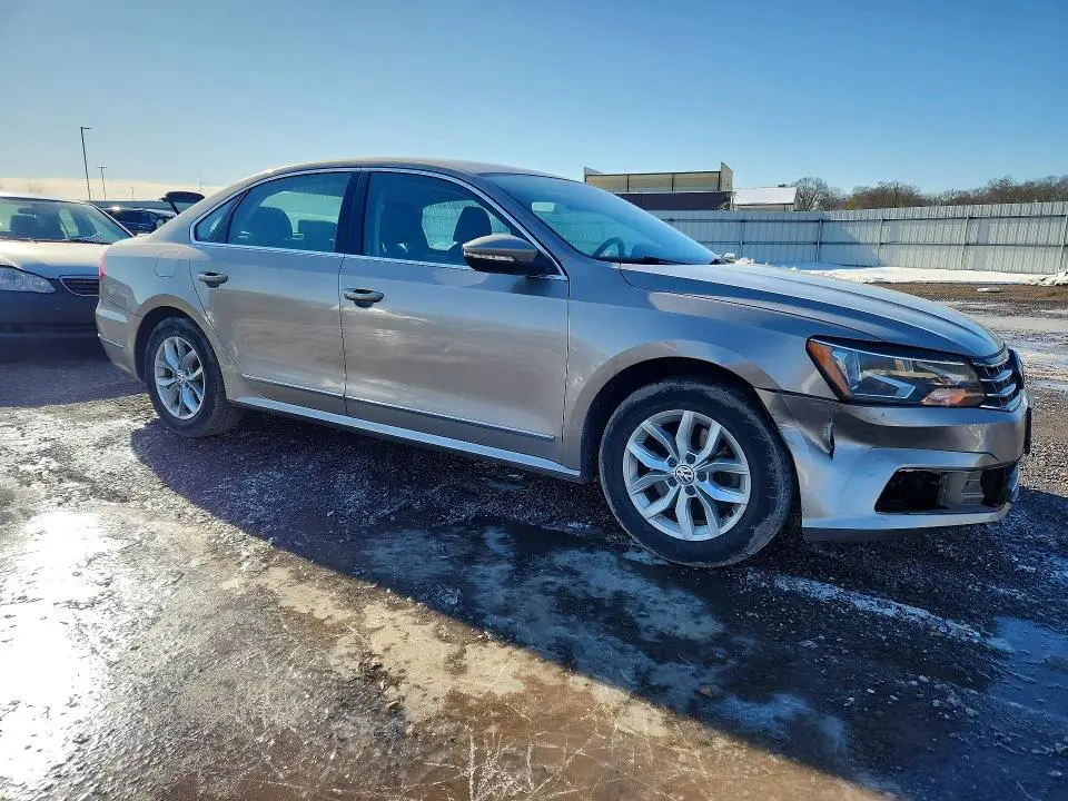 2016 VOLKSWAGEN PASSAT S  