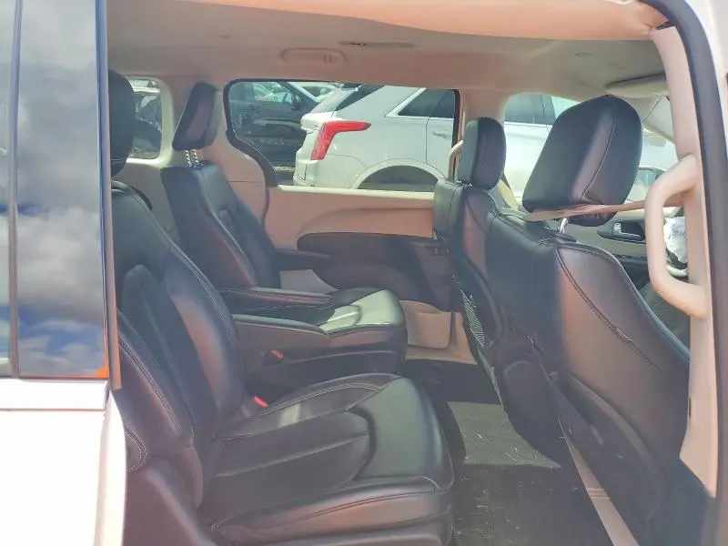2023 CHRYSLER PACIFICA HYBRID TOURING L  