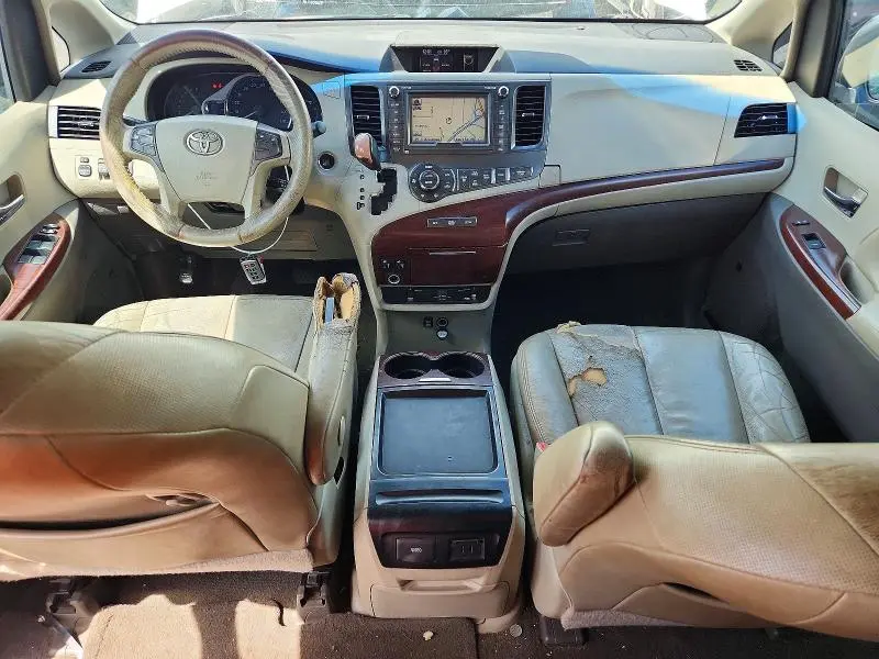 2011 TOYOTA SIENNA XLE 8-PASSENGER  