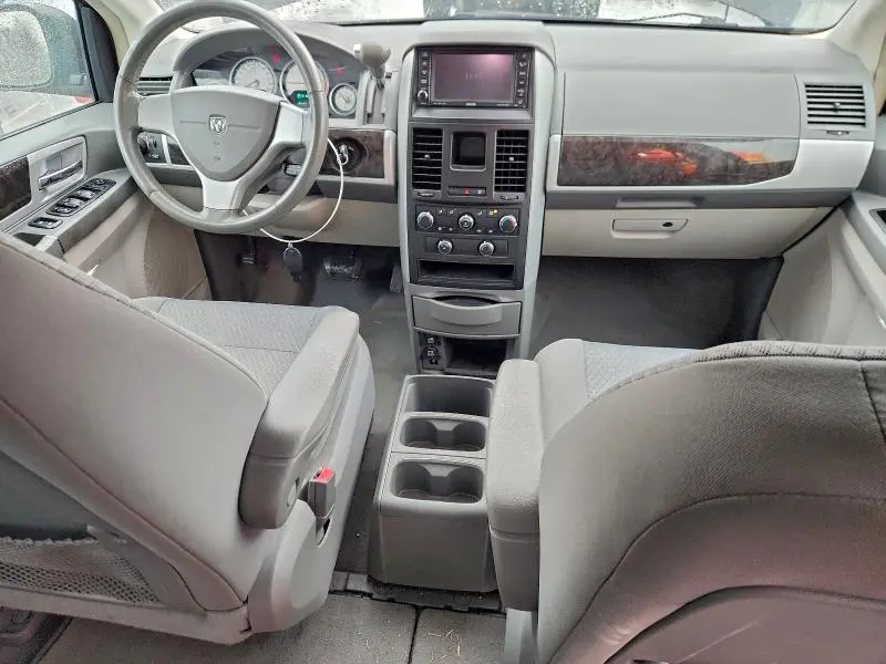2010 DODGE GRAND CARAVAN SXT  