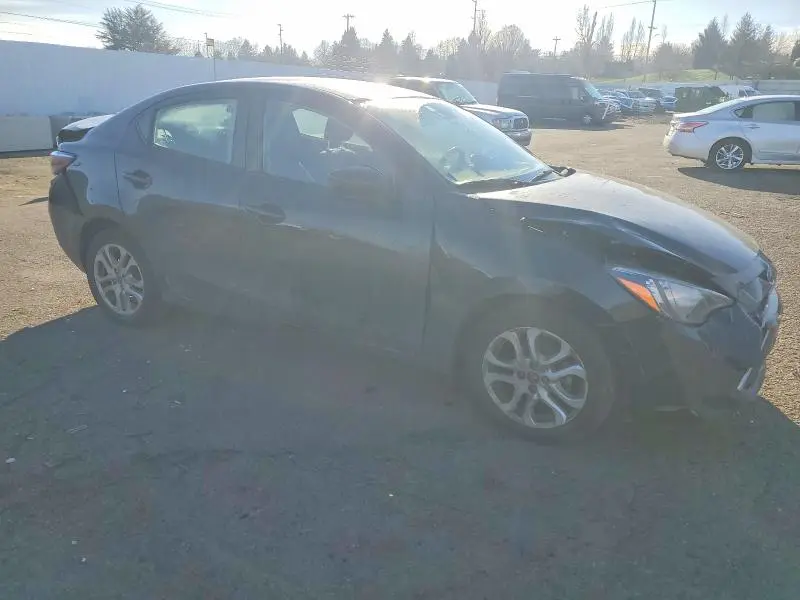 2017 TOYOTA YARIS IA   