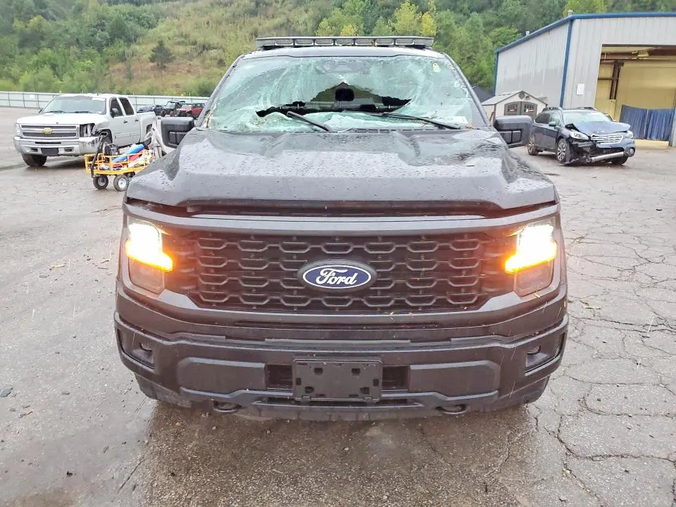 2024 FORD F150 STX  