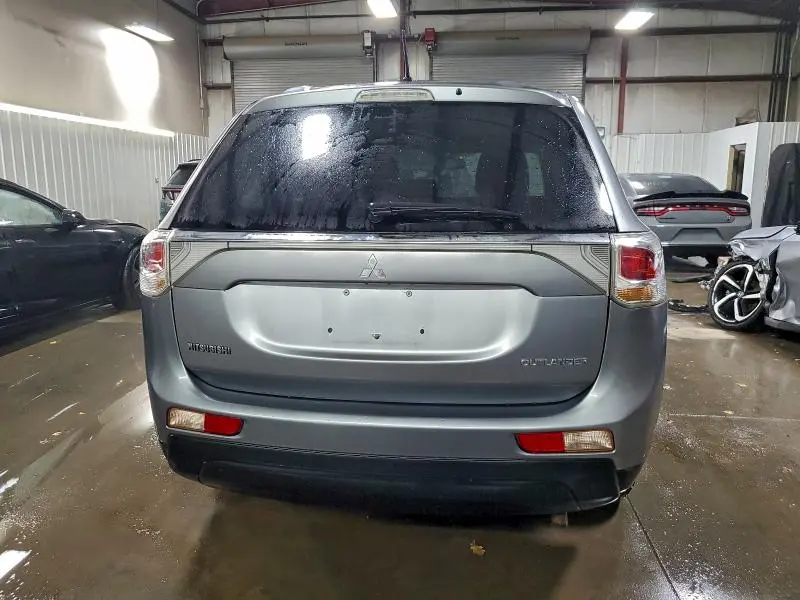 2014 MITSUBISHI OUTLANDER ES  