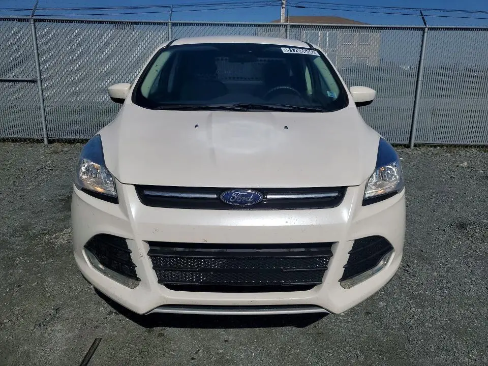 2016 FORD ESCAPE SE  