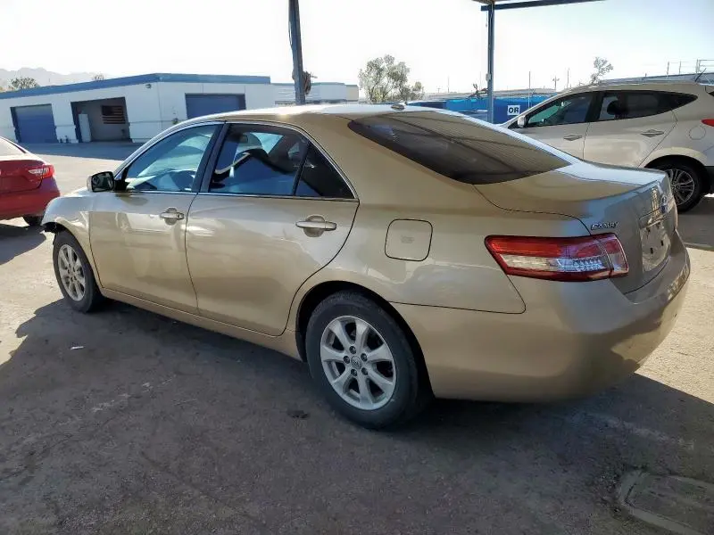 2011 TOYOTA CAMRY BASE  