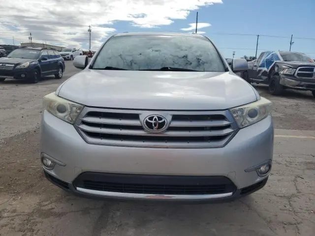 2011 TOYOTA HIGHLANDER BASE  