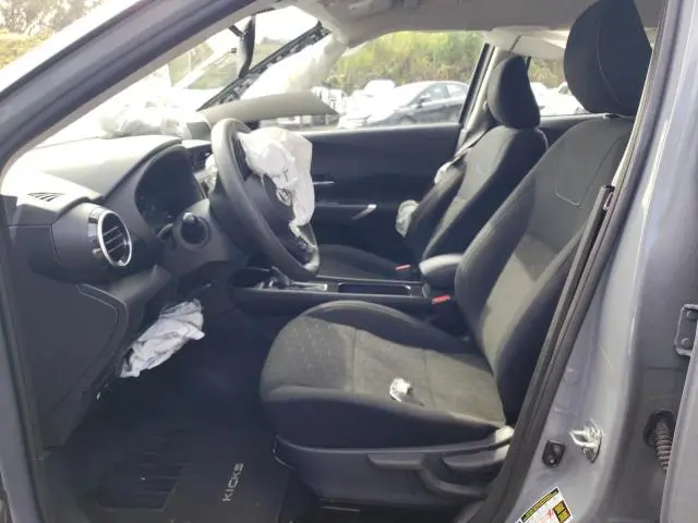 2024 NISSAN KICKS SV  