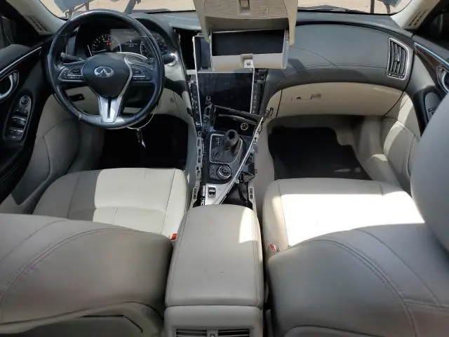 2018 INFINITI Q50 LUXE  