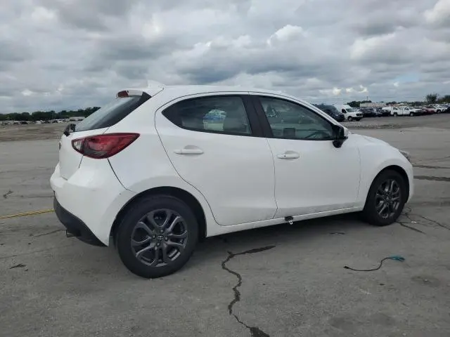 2020 TOYOTA YARIS LE