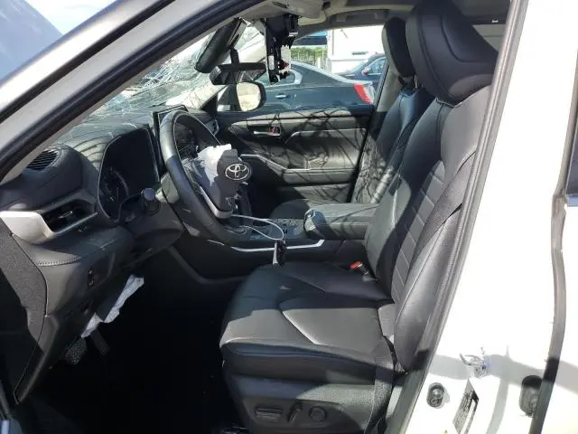 2023 TOYOTA HIGHLANDER HYBRID XLE  